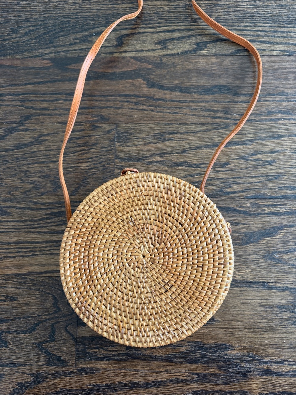 Round Woven Crossbody Bag in Natural Tan